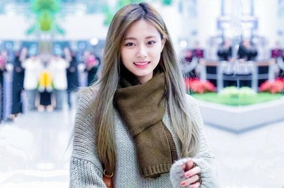 涵菱男 友喝多了 我和 他兄 弟在沙 发上搞